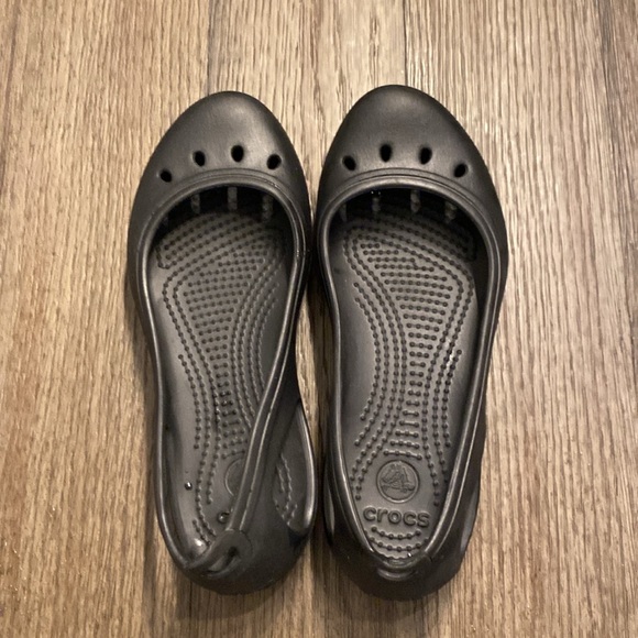 Crocs Non slip women’s sandals size 6 - Picture 2 of 3